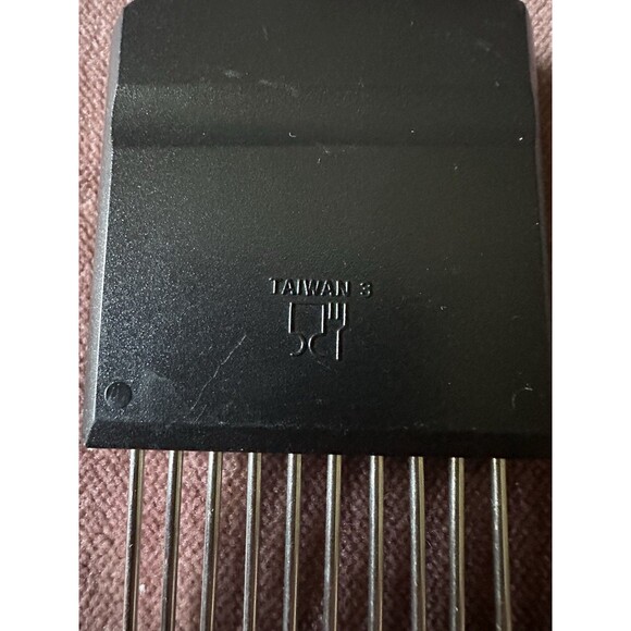 Pampered Chef Hold N Slice #1101 Retired Pampered Chef Gadget Slicer Holder - Picture 4 of 7